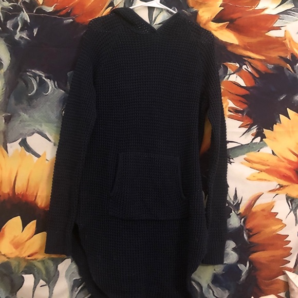 Long Sweater - Picture 1 of 3
